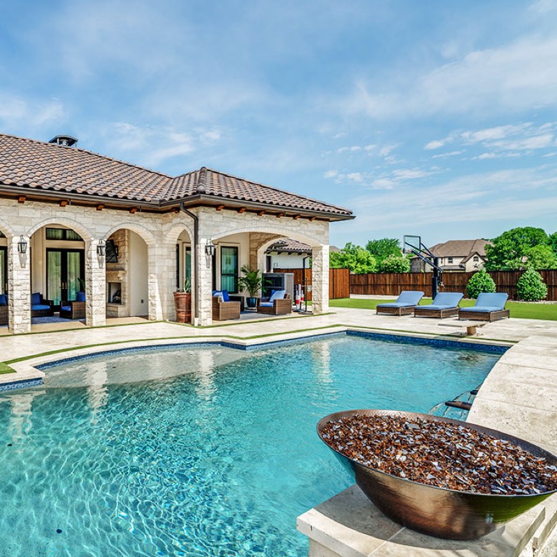 Custom pool built by Hoss Custom Pools - Benbrook Texas